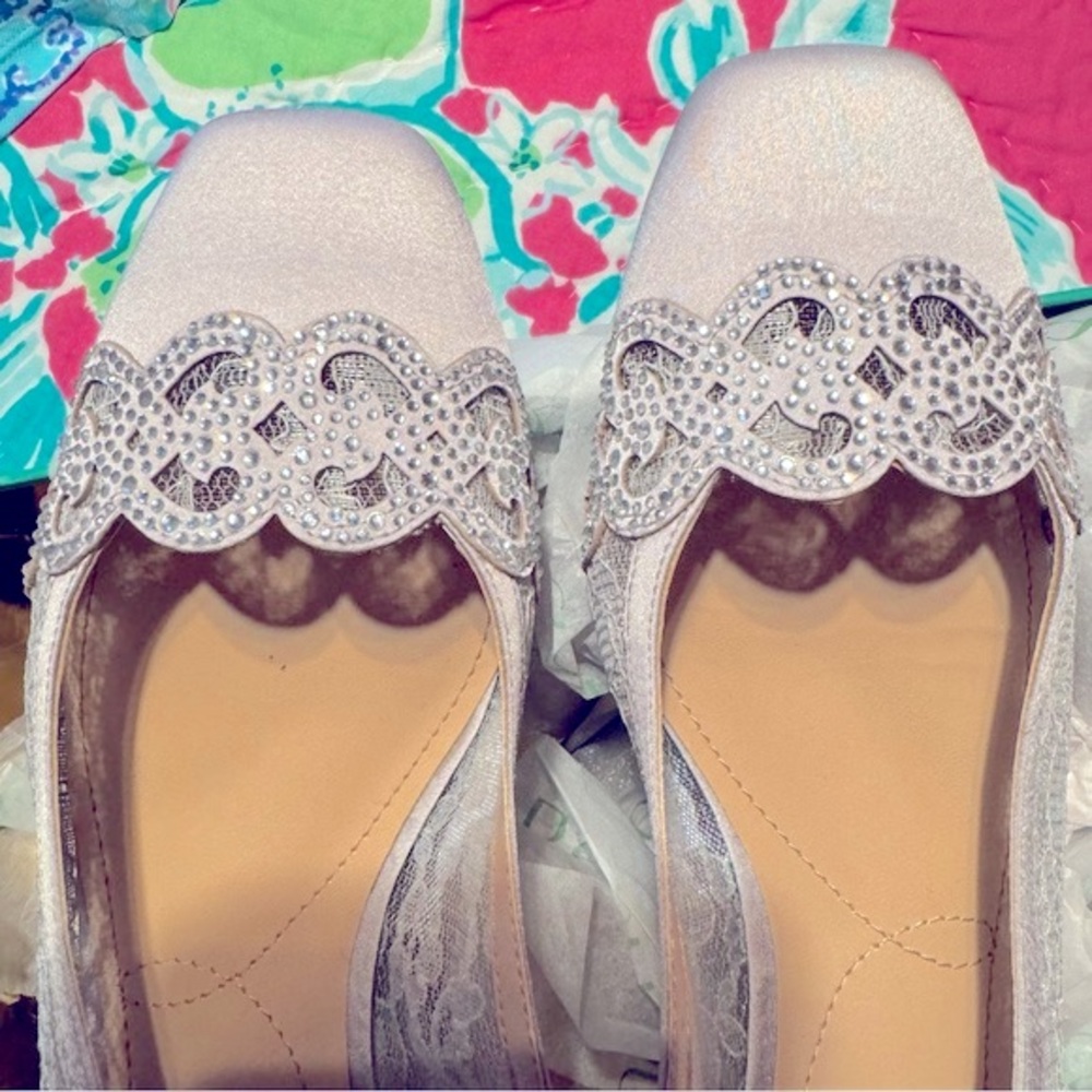 EUC J. RENEE 10M Steel Grey Faleece Lace &Satin Slingback Block Heel Pumps 1.5”